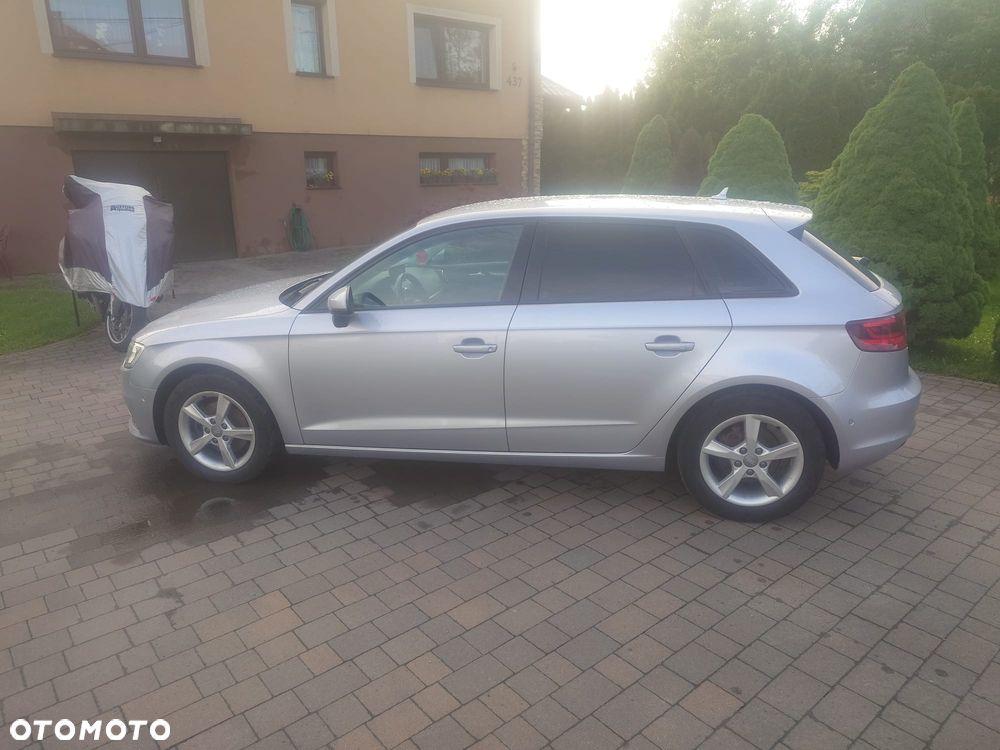 Audi A3 Sportback 1.2 TFSI Ambition S tronic - 2