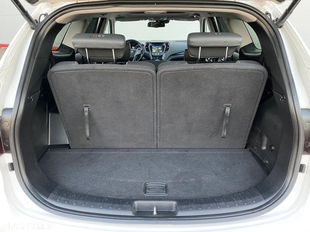 Hyundai Grand Santa Fe 2.2 CRDi 4WD Automatik Luxury - 37