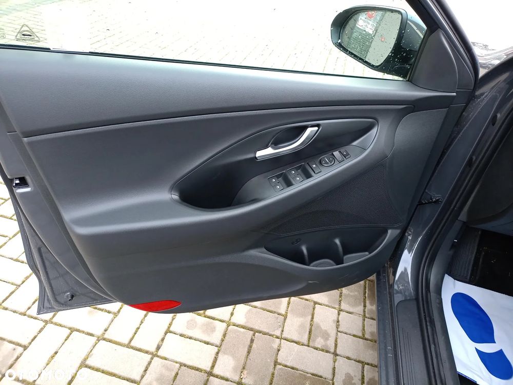 Hyundai i30 1.5 T-GDI 48V Smart - 11