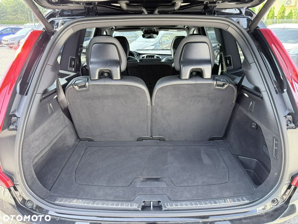 Volvo XC 90 T8 AWD Plug-In Hybrid Plus Black Edition 7os - 33