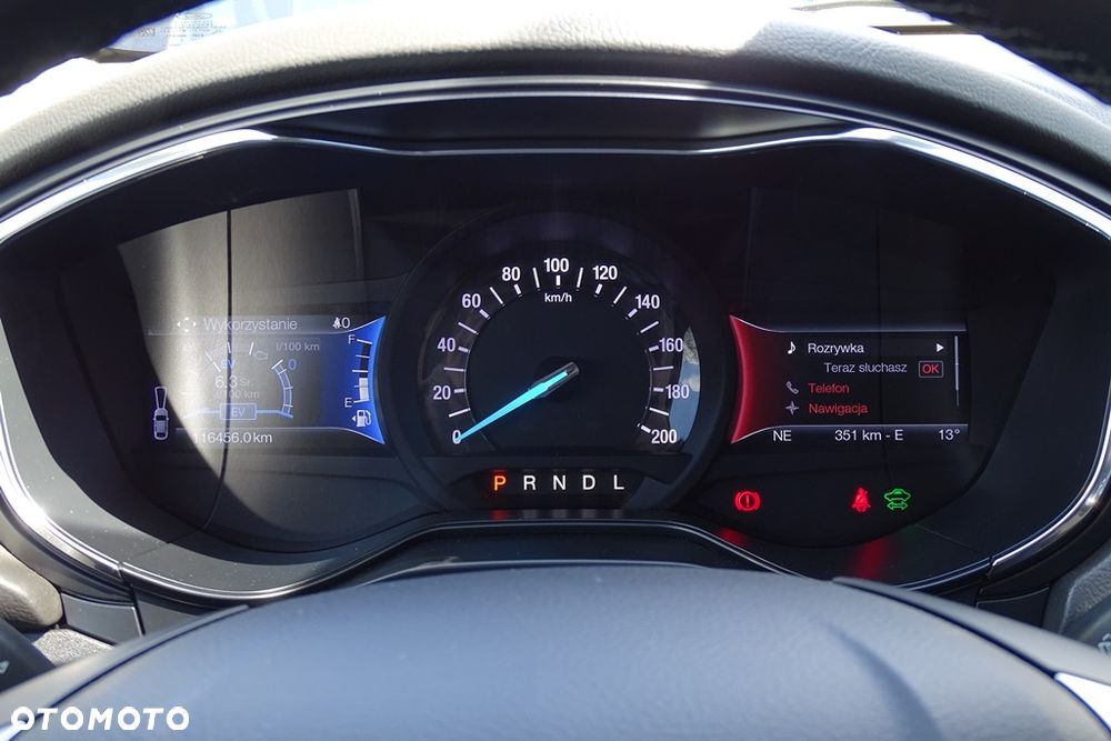 Ford Mondeo 2.0 Hybrid Titanium - 4