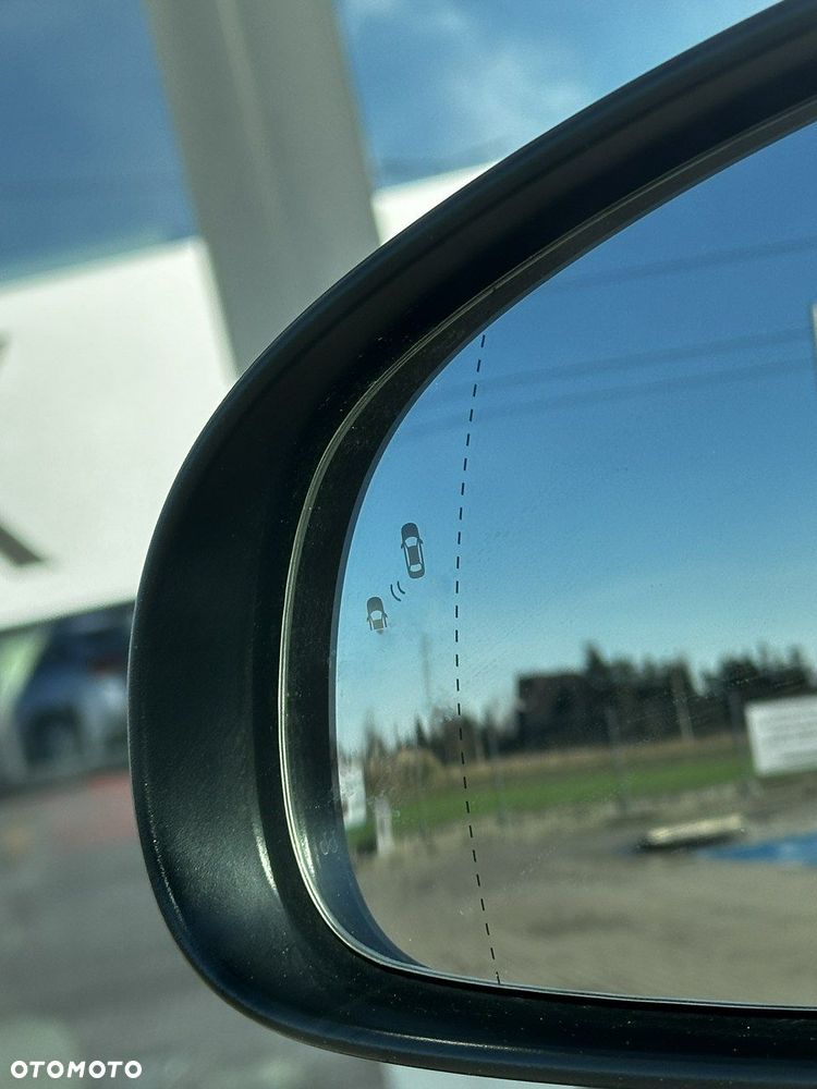 Hyundai Kona 1.6 T-GDI DCT 4WD Premium - 33