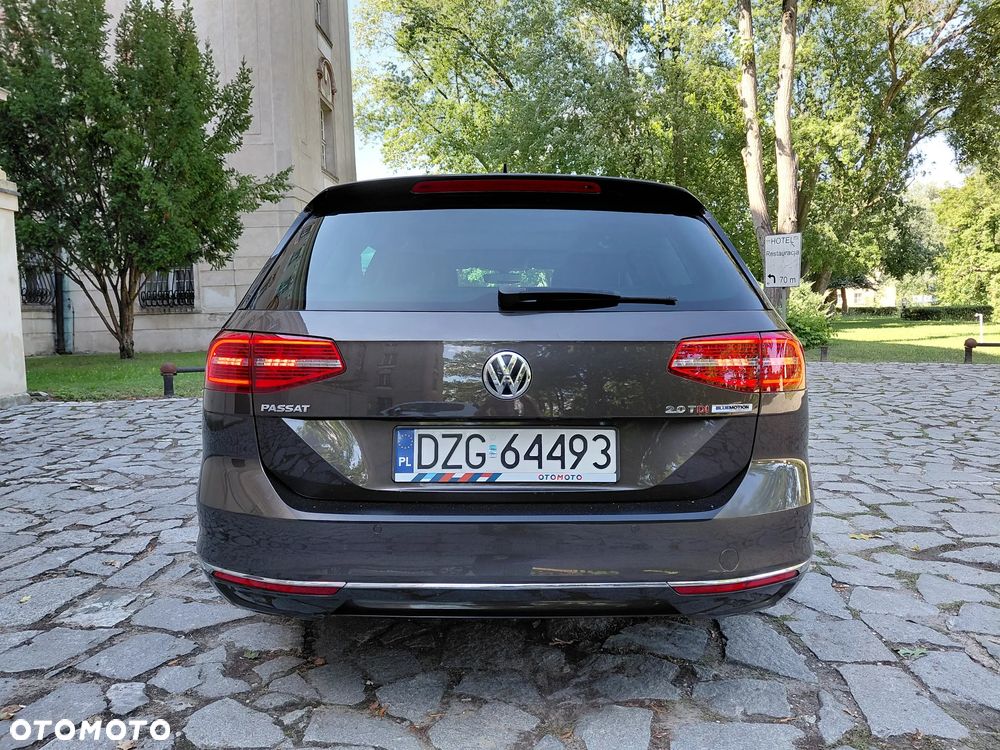 Volkswagen Passat 2.0 TDI (BlueMotion Technology) Highline - 15