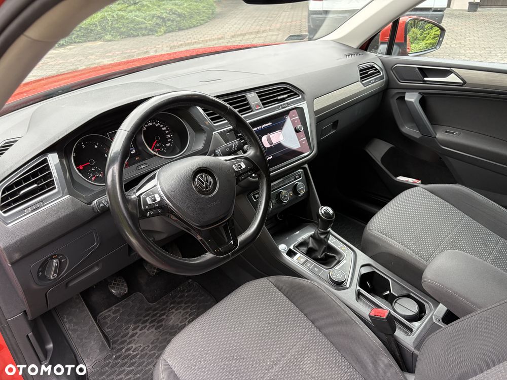 Volkswagen Tiguan Allspace 2.0 TDI 4Mot SCR Comfortline - 6