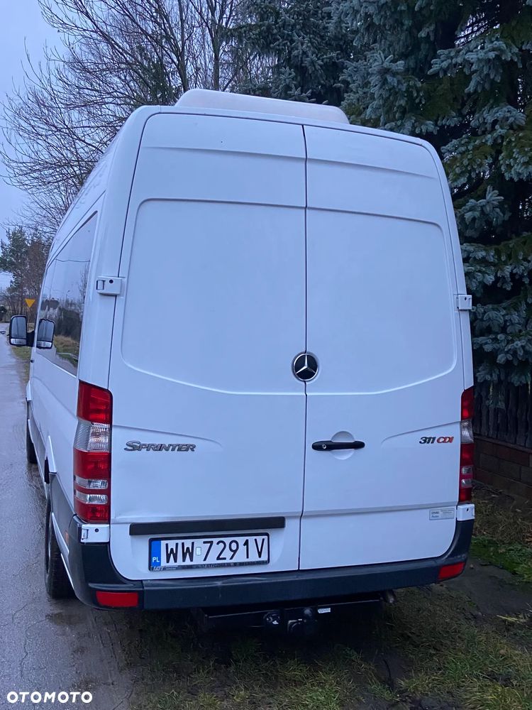 Mercedes-Benz Sprinter - 4