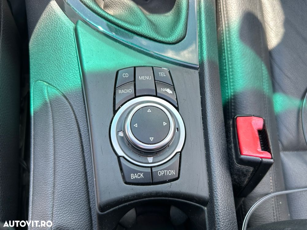 BMW Seria 1 118i Edition Exclusive - 17