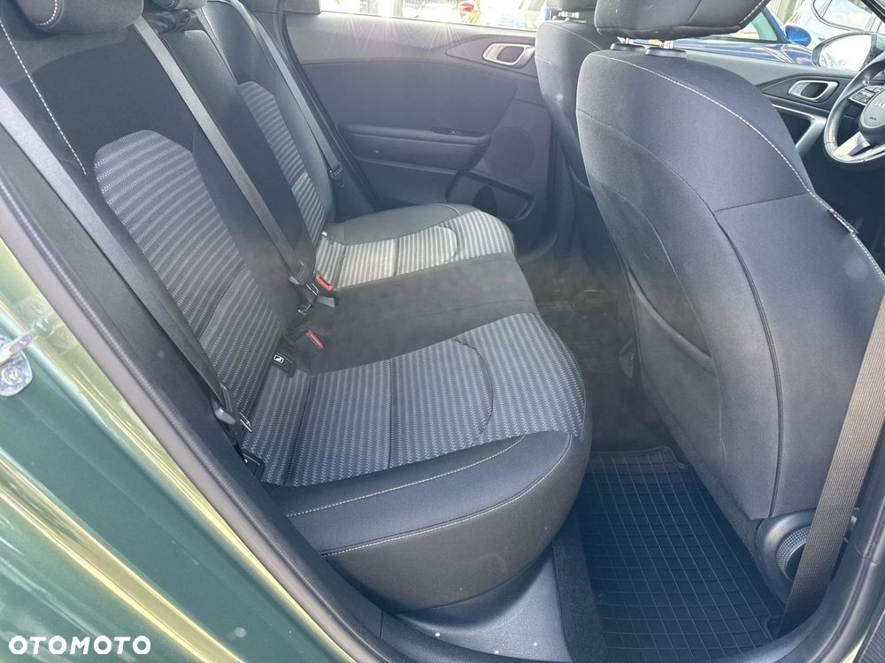 Kia Ceed 1.5 T-GDI M DCT - 28