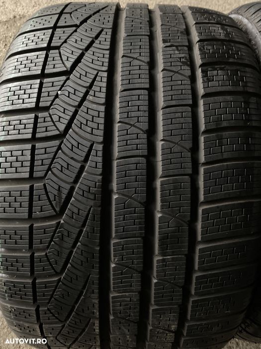Vand 2 anvelope 295/30/19 pirelli de iarnă ca noi - 6