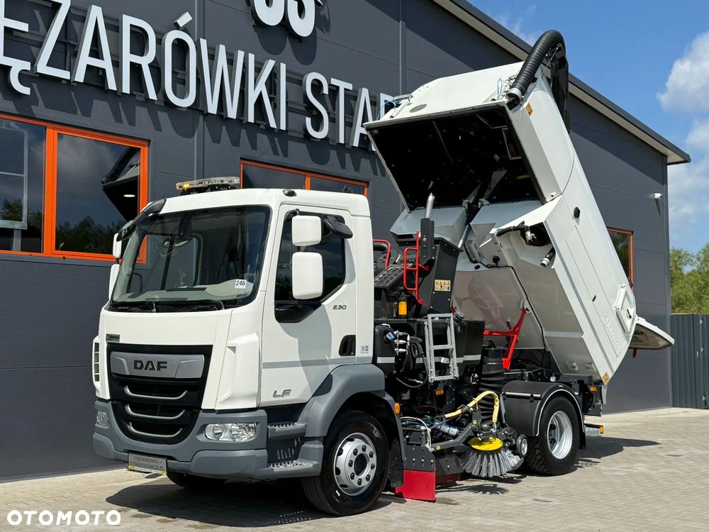 DAF DAF LF 15.230 Euro 6 // zamiatarka uliczna // budowlana dwustronna JOHNSTON VT652 - 9