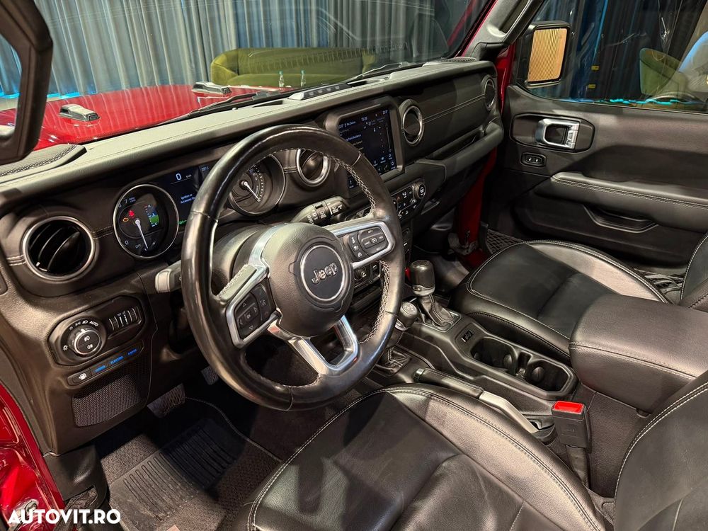 Jeep Wrangler - 26