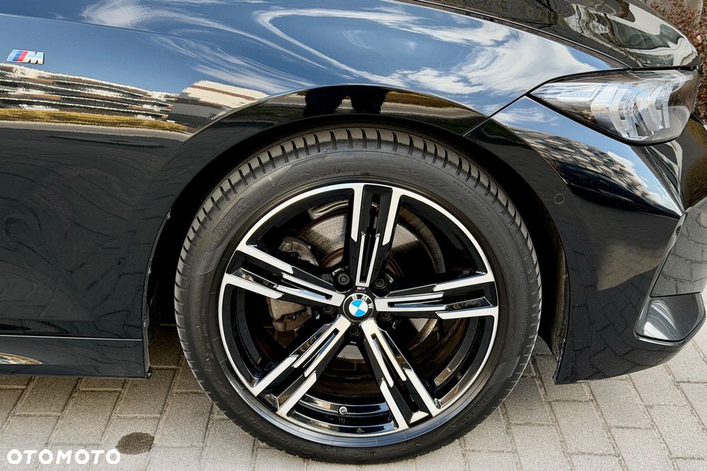 BMW Seria 3 320d M Sport - 6