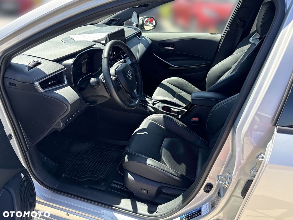 Toyota Corolla - 10
