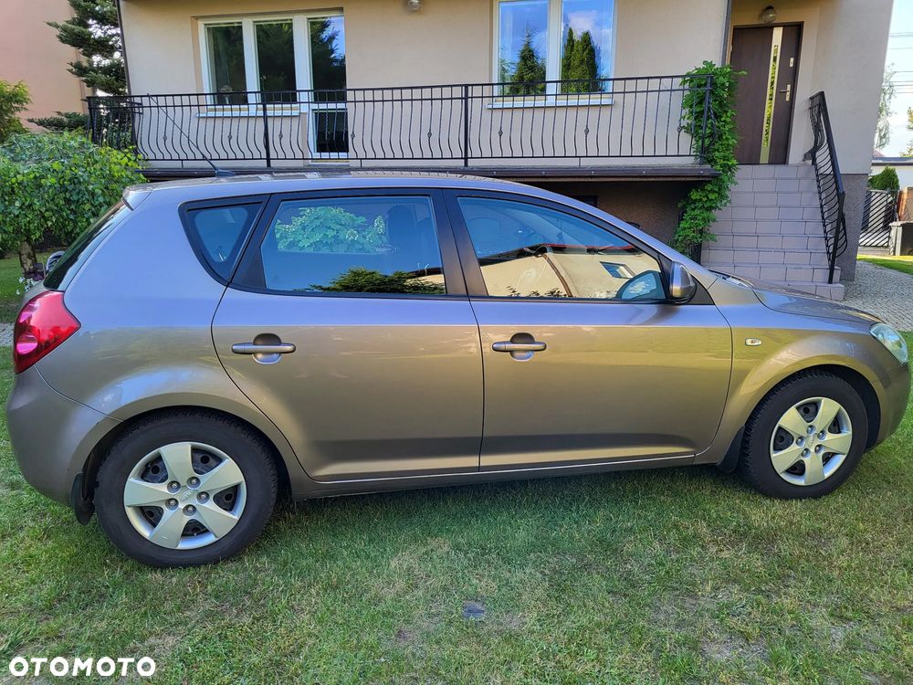 Kia Ceed Cee'd 1.4 Comfort - 8