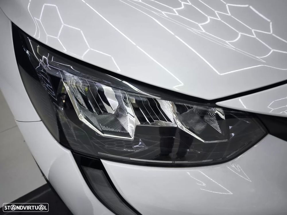 Peugeot 208 1.2 PureTech Allure Pack EAT8 - 11