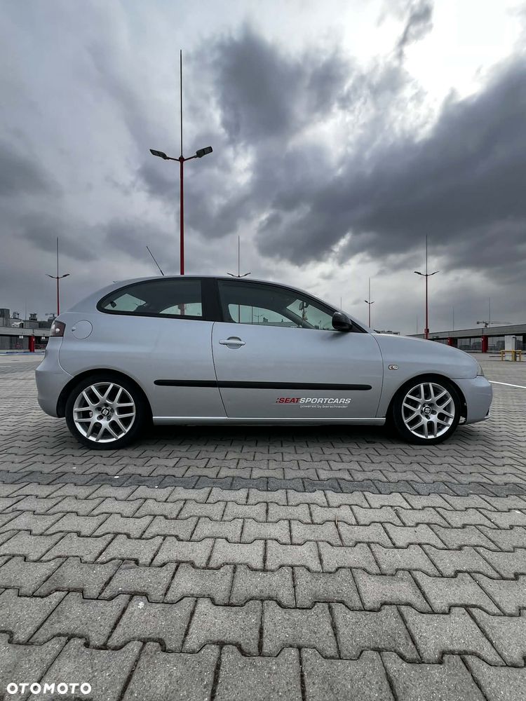 Seat Ibiza SC 1.4 16V Sport - 8