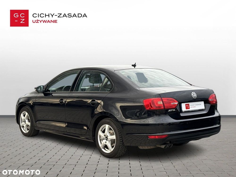 Volkswagen Jetta - 7