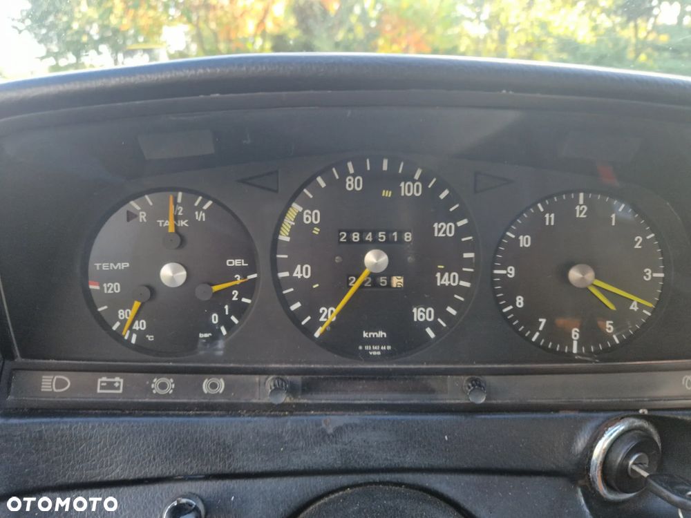 Mercedes-Benz W123 - 6