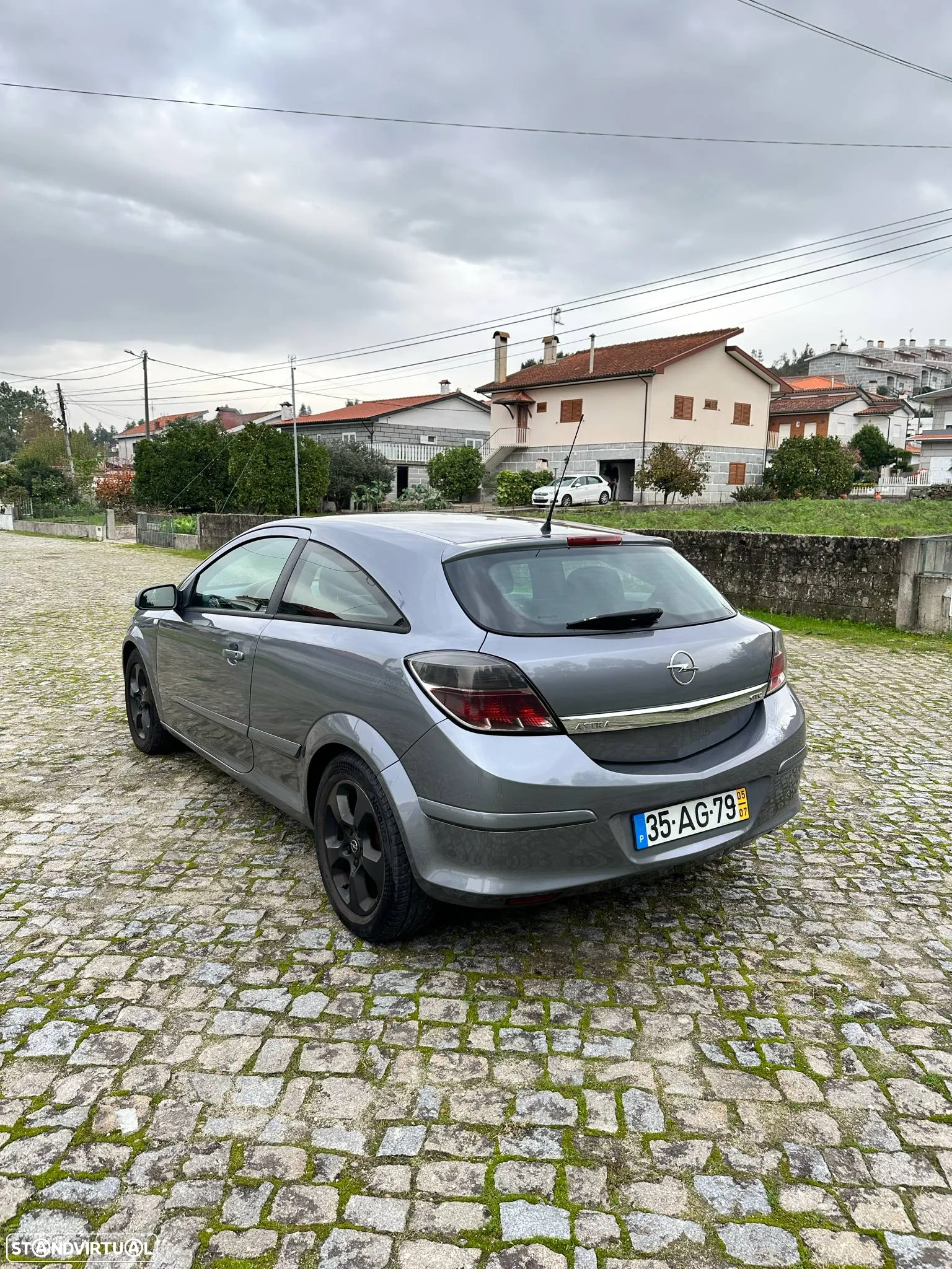Opel Astra GTC 1.7 CDTi - 5