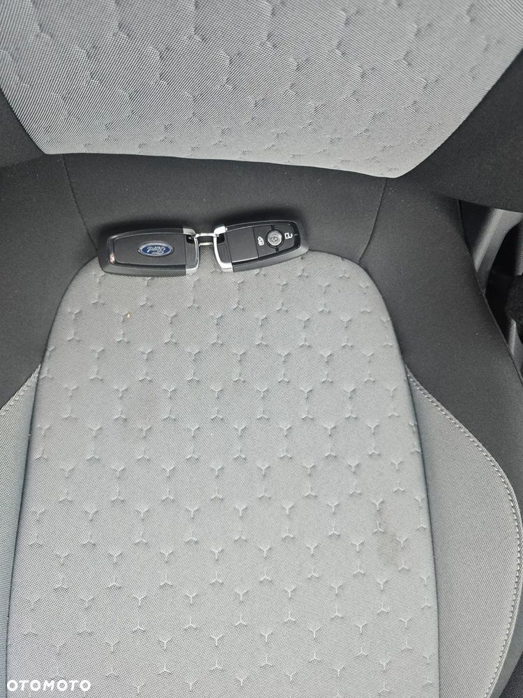 Ford Tourneo Courier ver-1-0-ecoboost-trend - 20