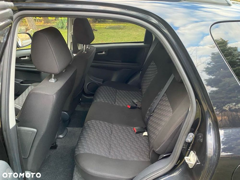 Suzuki SX4 1.6 GS / Premium - 8