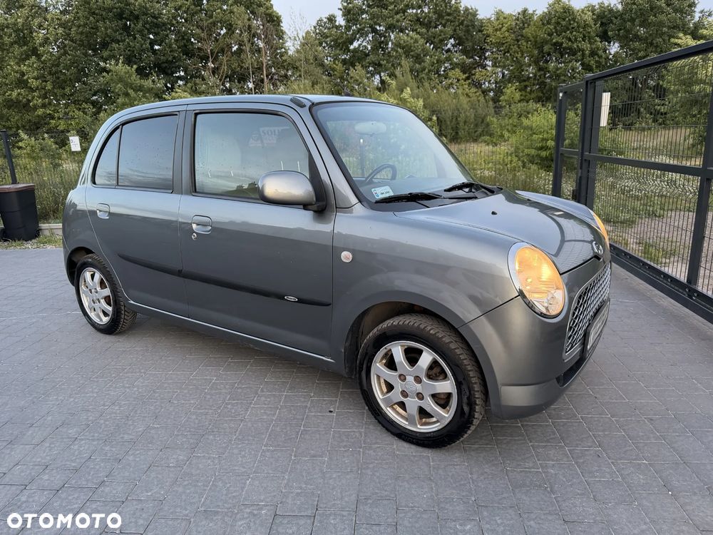 Daihatsu Trevis - 2