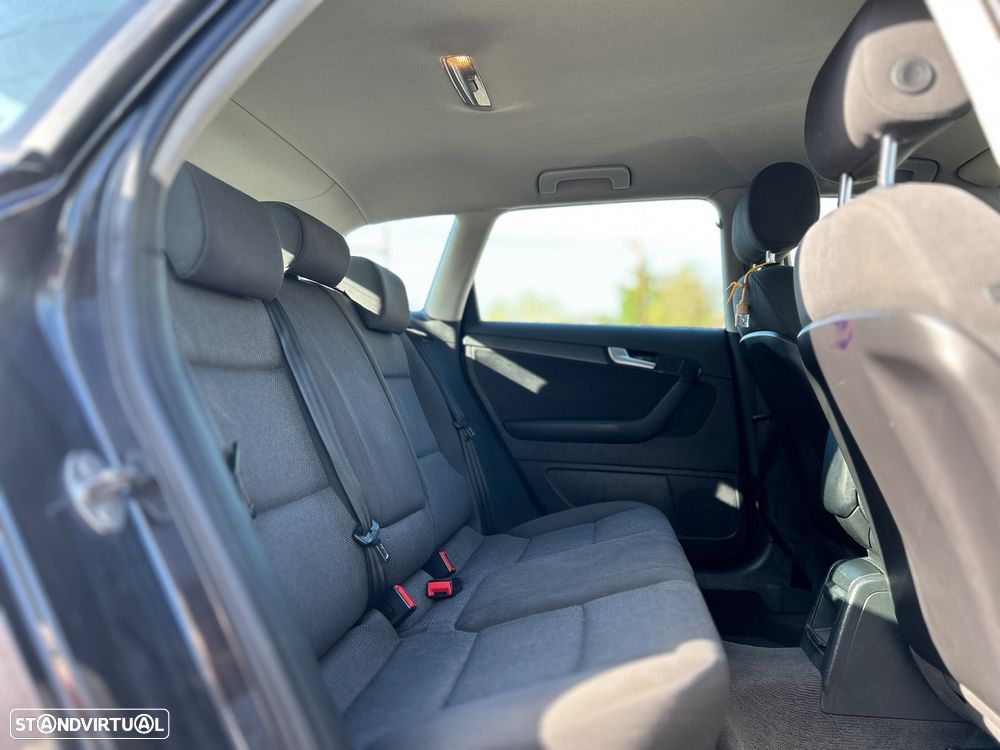 Audi A3 Sportback 1.6 TDI B.Line Attraction - 5