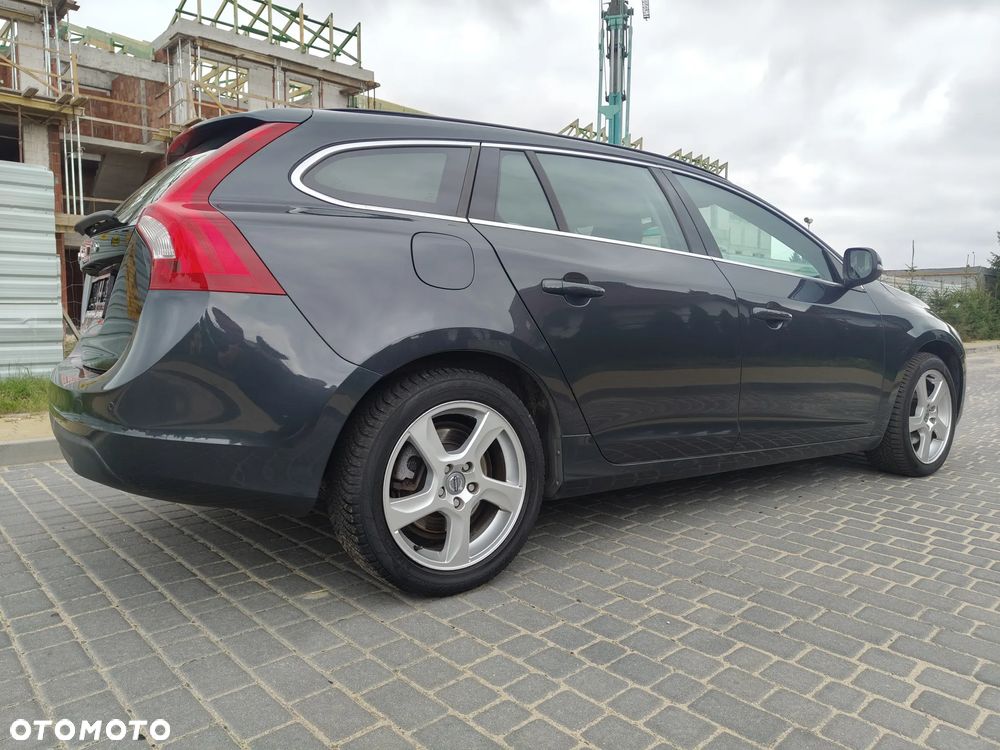 Volvo V60 D3 Kinetic - 8