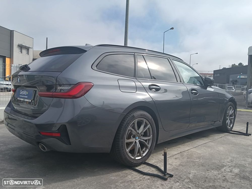 BMW 318 d Touring Auto - 3