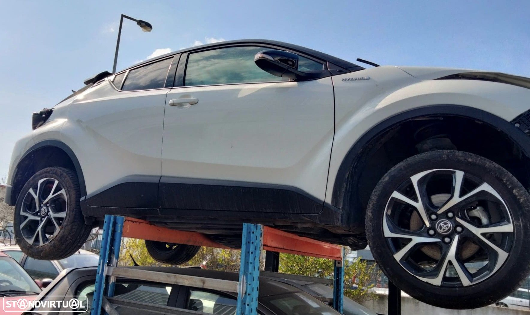 Toyota C-HR 2.0 Hybrid de 2020 disponível para peças - 1