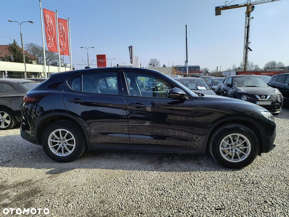 Alfa Romeo Stelvio 2.0 Turbo Q4 - 7