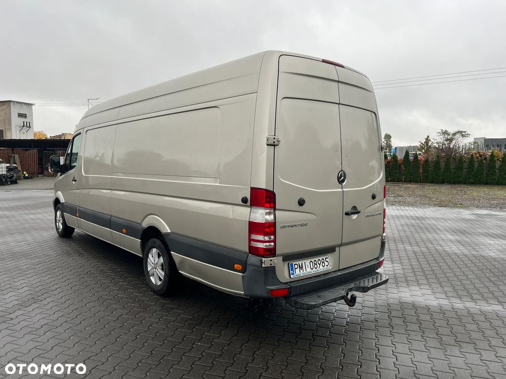 Mercedes-Benz sprinter - 4