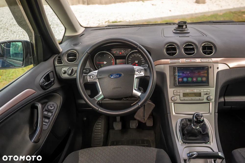 Ford Galaxy - 29
