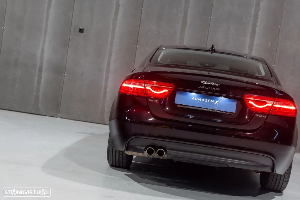 Jaguar XE 2.0 D Prestige Aut. - 8