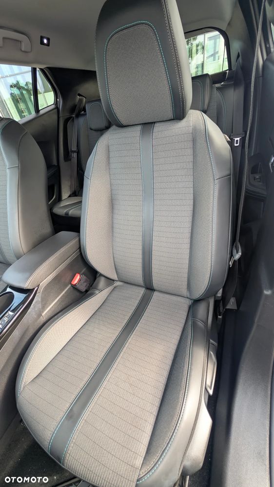 Peugeot 2008 1.2 PureTech Allure Pack S&S EAT8 - 23