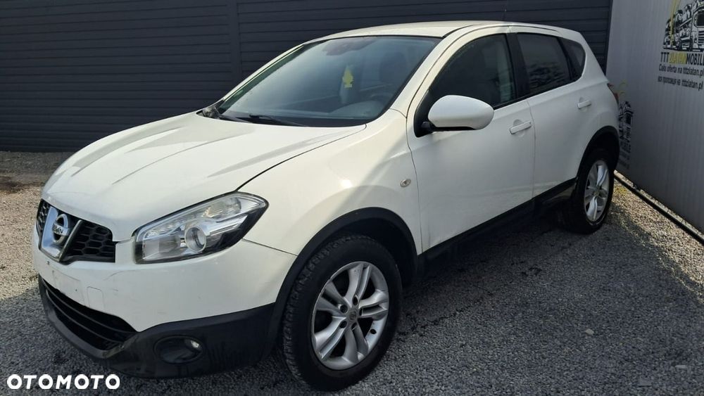 Nissan Qashqai - 1