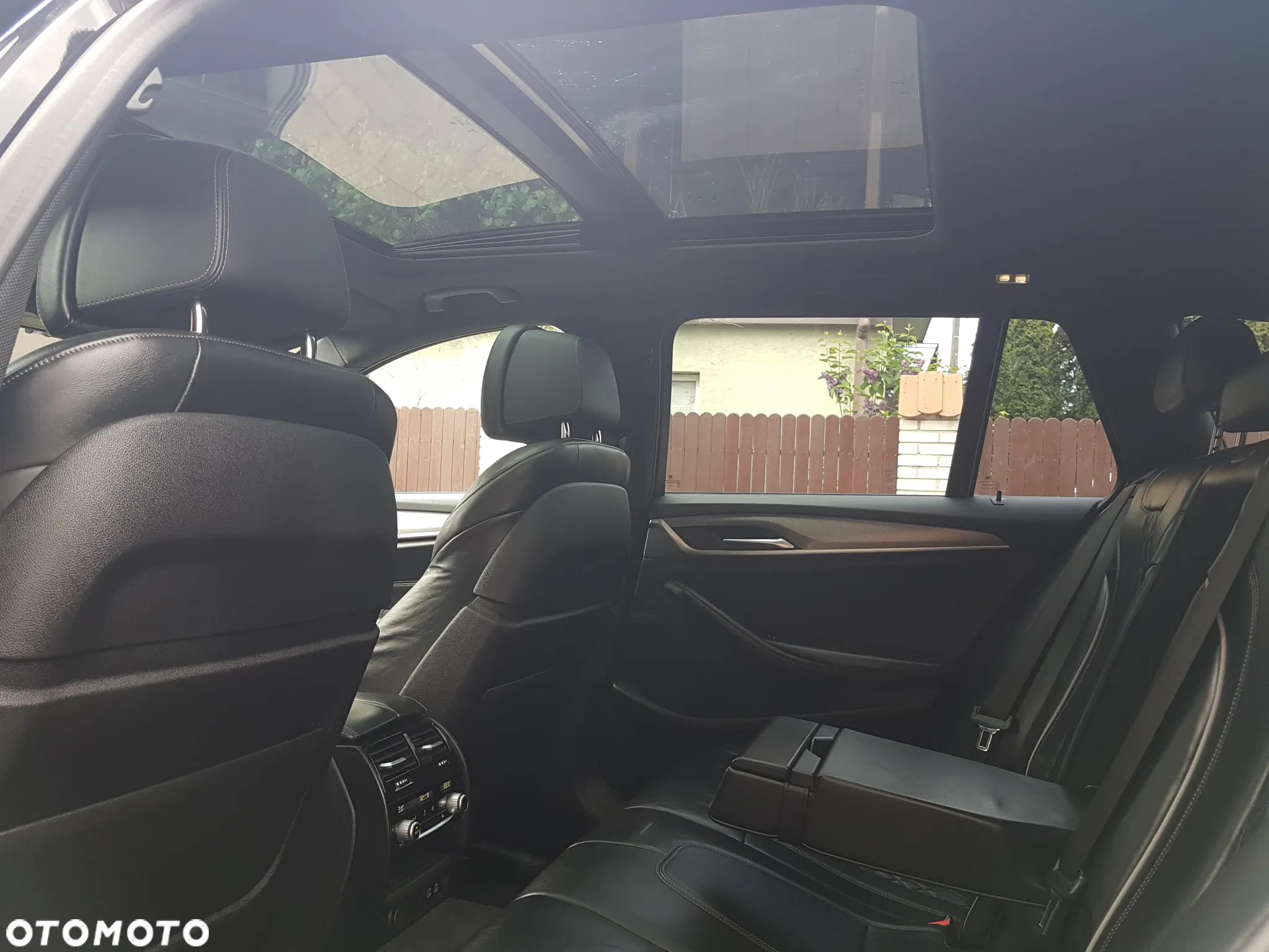 BMW Seria 5 520d M Sport - 14