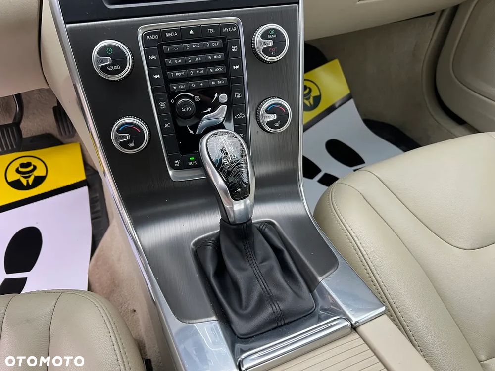 Volvo S60 T5 Drive-E Momentum - 16