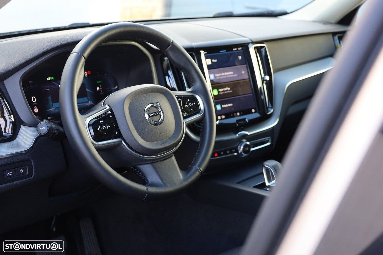 Volvo XC 60 2.0 T6 PHEV Plus Bright AWD - 11