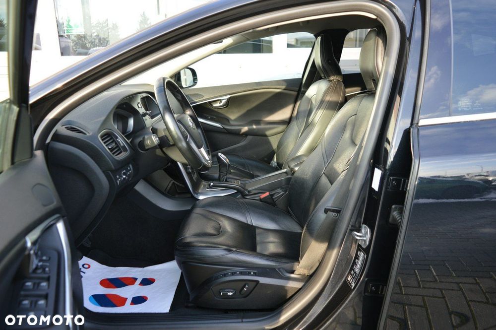 Volvo V40 D2 Summum - 16
