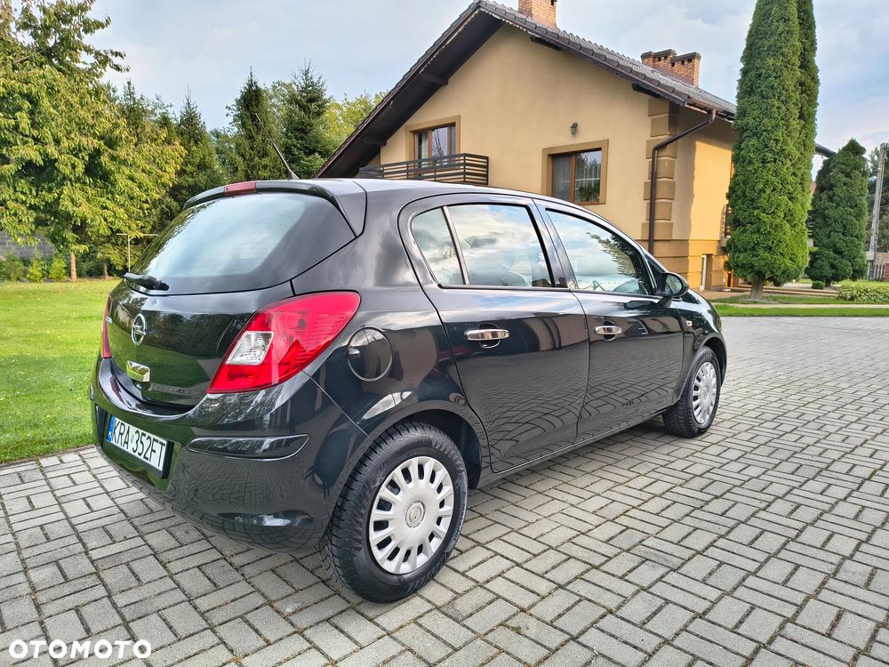 Opel Corsa 1.2 16V Cosmo - 8