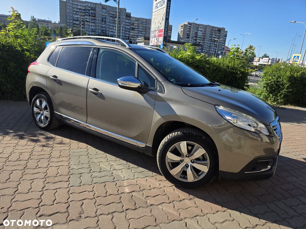 Peugeot 2008 PureTech 110 Stop&Start EAT6 Allure - 3