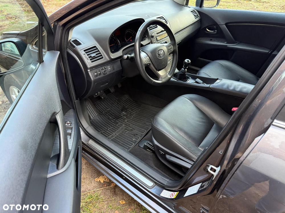 Toyota Avensis 1.8 Sol plus EU5 - 11