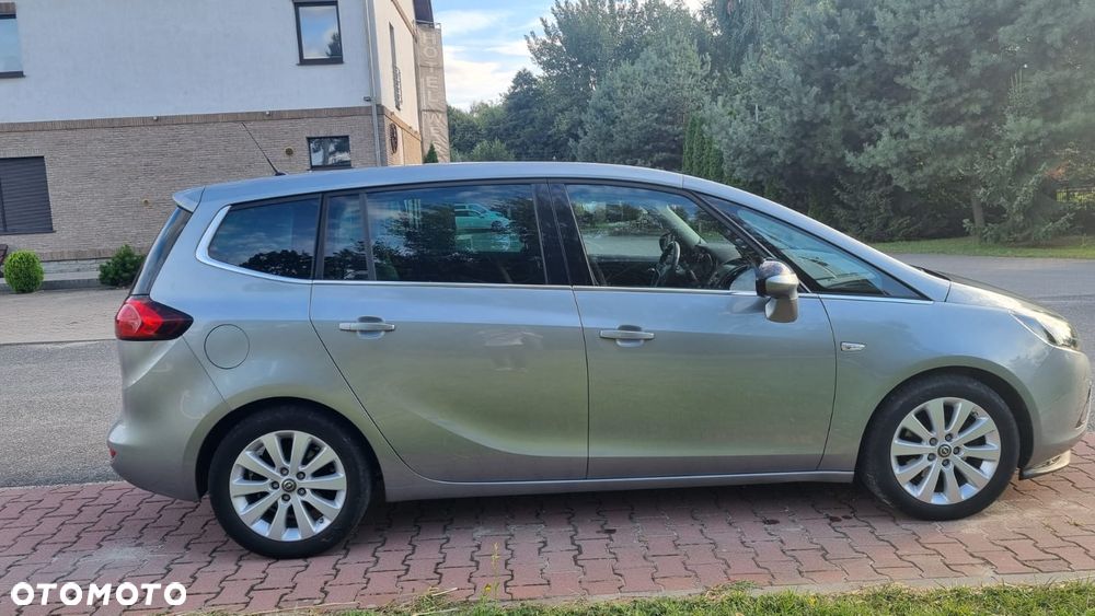Opel Zafira - 9