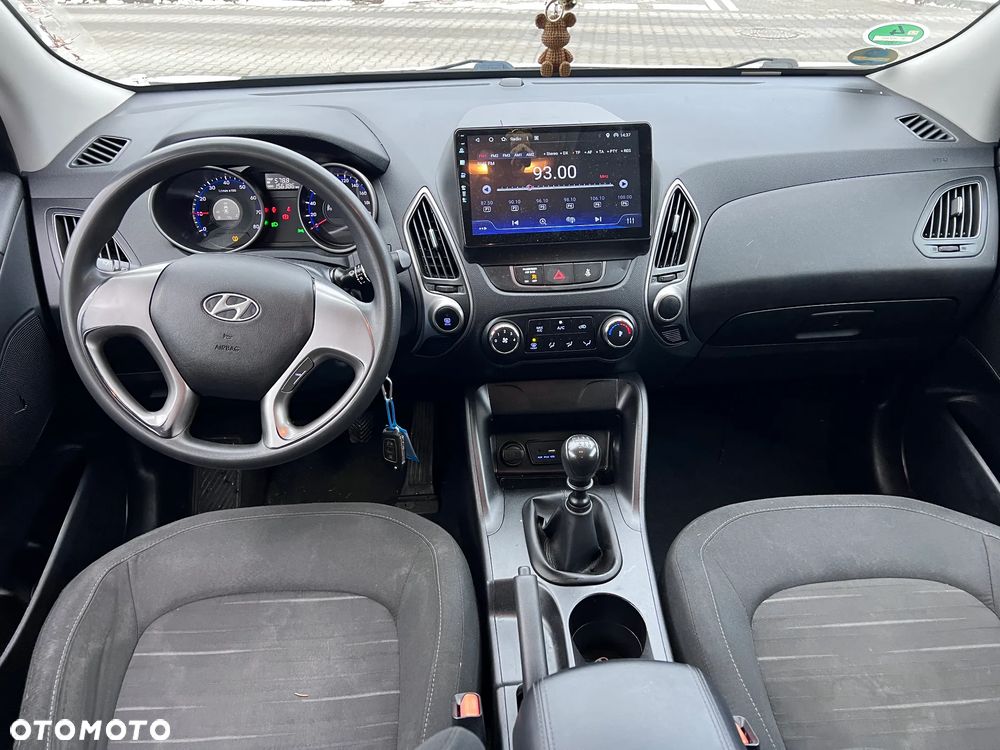 Hyundai ix35 1.6 2WD blue Trend - 12