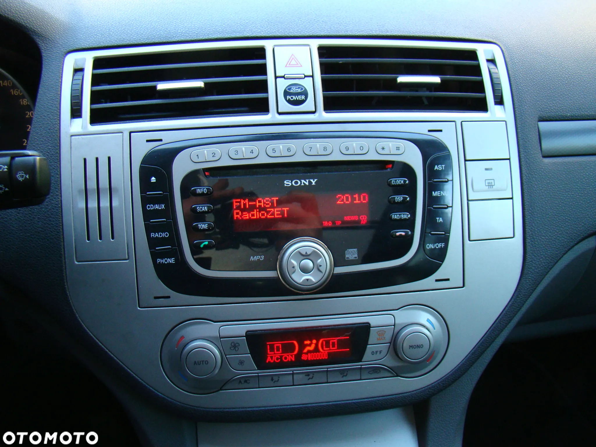 Ford Kuga 2.0 TDCi 4x4 Trend - 5