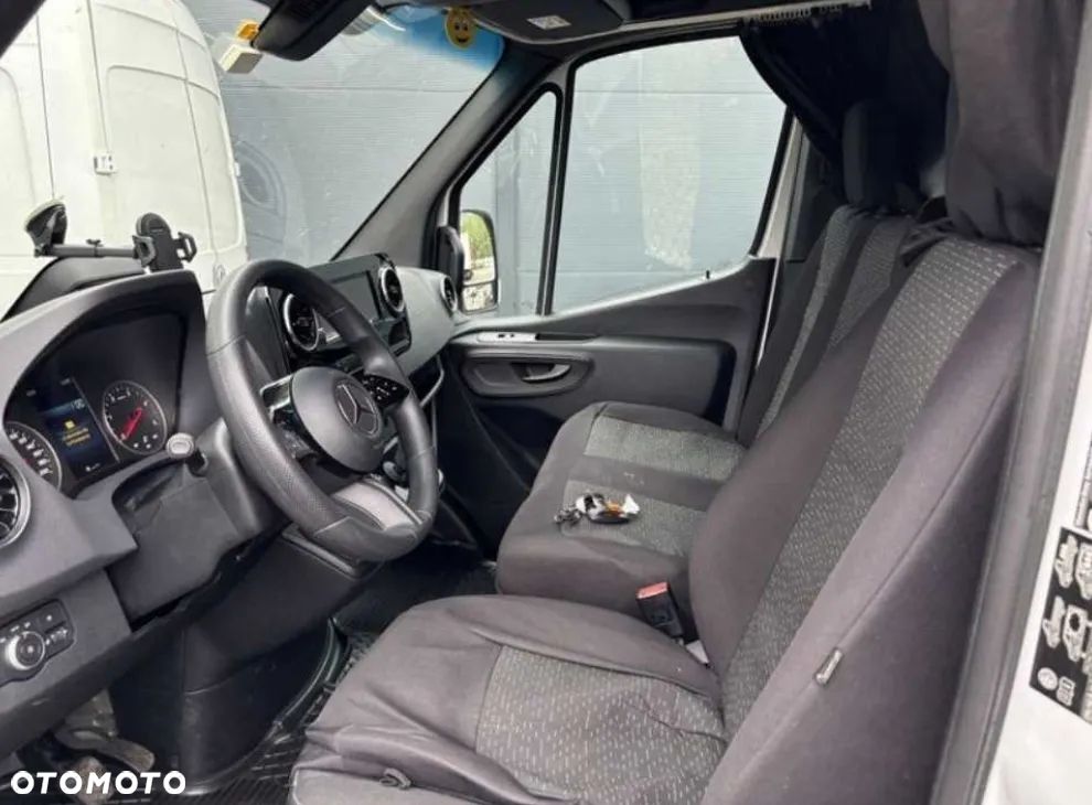 Mercedes-Benz sprinter - 4