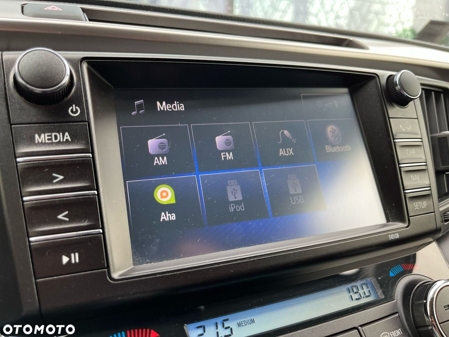 Toyota RAV4 Hybrid Premium 4x4 - 18