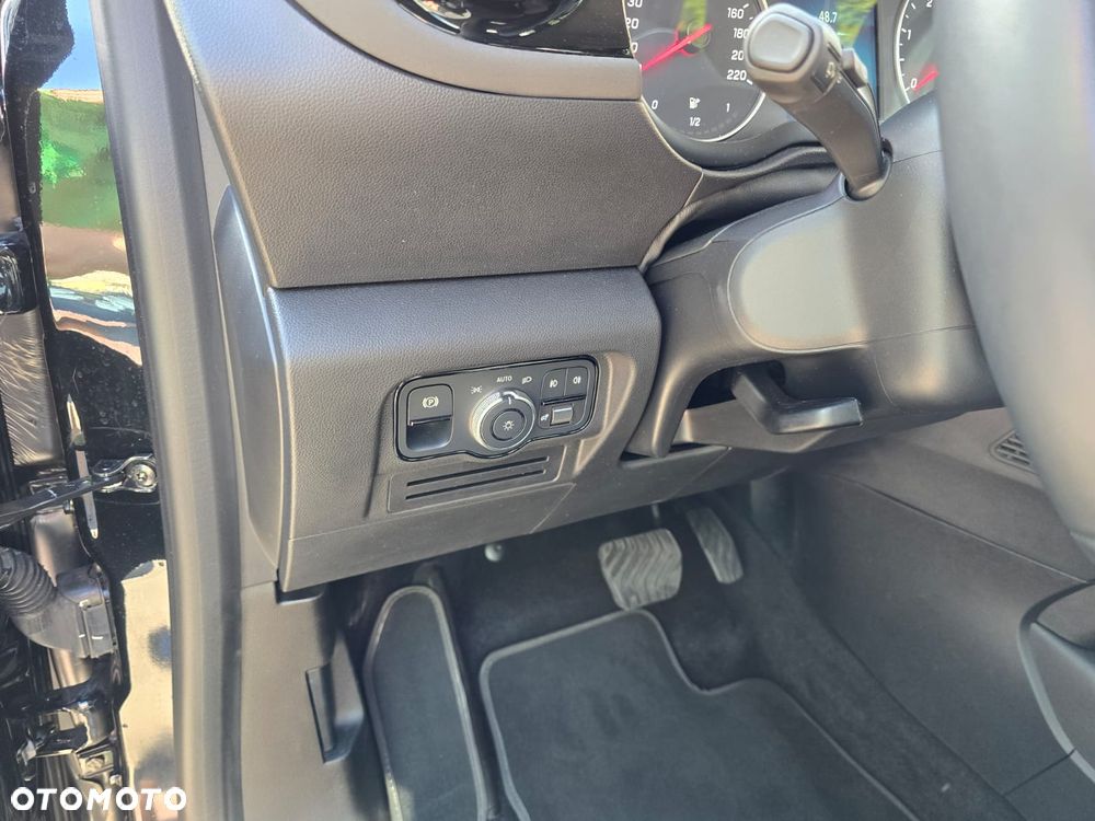 Mercedes-Benz Klasa T 180 d Progressive - 24