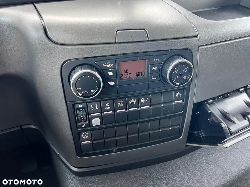 MAN TGL 12.250 KONTENER+WINDA 1500 kg - 25