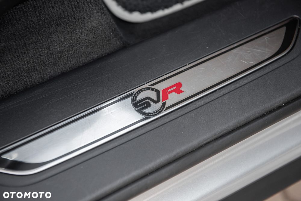 Jaguar F-Pace 5.0 V8 P550 AWD SVR - 37